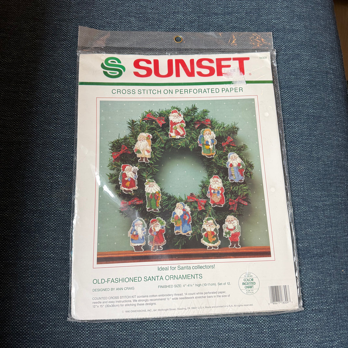 Broderi sett med juletrepynt, uåpnet (fra 1990)