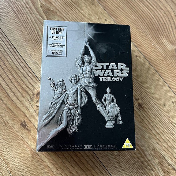 STAR WARS TRILOGY (DVD Norsk tekst)) Boks med filmene IV, V & VI + BONUS DVD